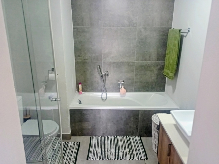 2 Bedroom Property for Sale in Melodie North West